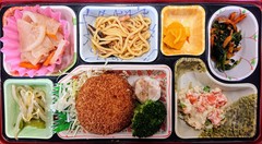 【松茸ご飯】サーモンフライ、ポテトサラダ