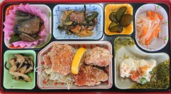 ☆人気メニュー☆鶏の唐揚げ、ポテトサラダ、紅白生酢
