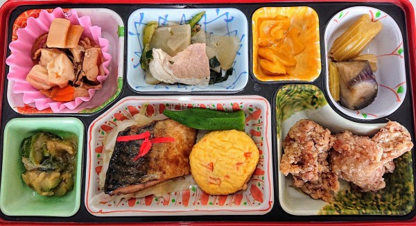 ☆人気メニュー☆石田君の鯖の煮付け、鶏の唐揚げサムネイル