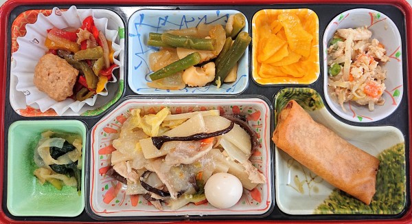 中華丼、棒棒鶏サラダ、チンゲン菜の中華和えサムネイル