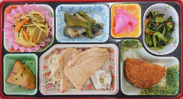 豚の生姜焼き､横須賀海軍カレーコロッケサムネイル