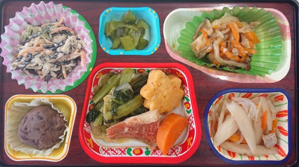 石狩鍋風､金平ごぼう､高野豆腐とソーセージの炒め物サムネイル