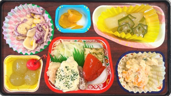 赤魚の唐揚げツナマヨソースかけ☆のり塩ポテト☆冬瓜とオクラのあんかけサムネイル