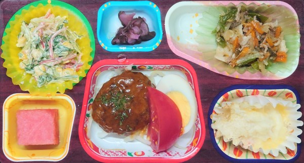 煮込ハンバーグ☆ポテサラグラタン☆水菜マヨポンサラダサムネイル