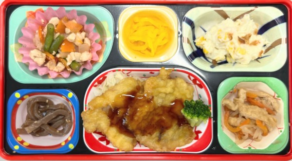 豚天☆ポテトサラダ☆鶏肉のトマト煮サムネイル