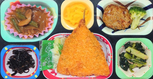 アジフライ☆根菜入り鶏つくね☆ハヤシライスサムネイル